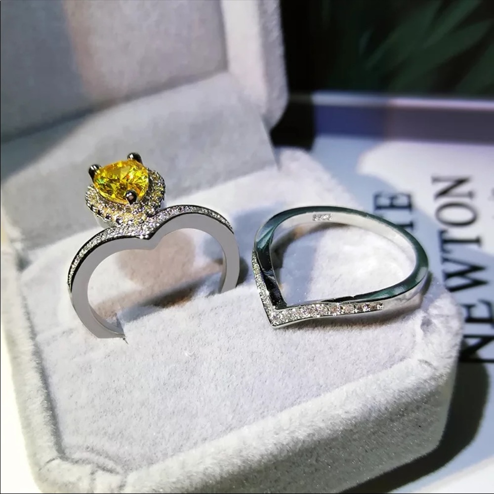 Ring 💍 Dazzling Yellow Zirconia 2pc Set